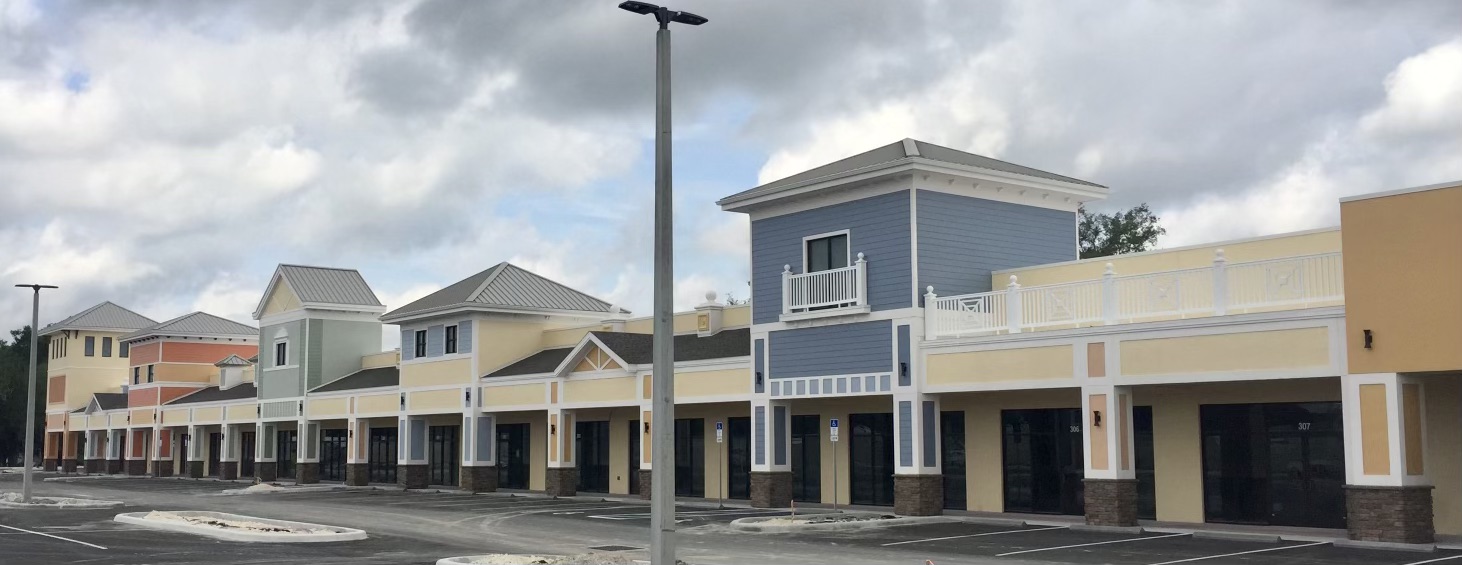 Commercial plaza with seamless gutter installation
